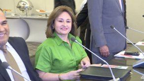 Magistrado mantiene decisión de no admitir querella penal contra la Procuradora la Nación