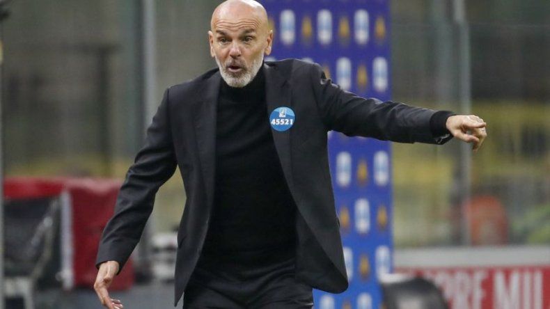 Pioli se recupera de COVID y regresa al banquillo del Milan