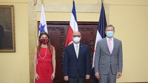 La Canciller @ErikaMouynes se reúne hoy con sus homólogos de República Dominicana y Costa Rica, países con los que busca forjar la alianza estratégica del Triángulo Caribeño.