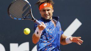 Ferrer sale airoso ante el entusiasmo de Calvin Hemery