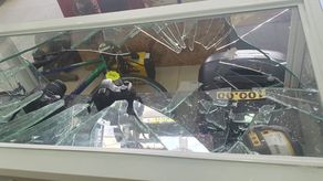 Vistas del asalto en La Doña. Vistas del asalto en La Doña.