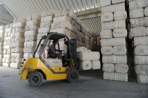 India prohíbe sus exportaciones de algodón, los precios suben