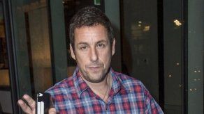 Adam Sandler recluta a Taylor Lautner para su primera película Netflix