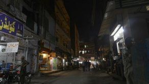 El barrio rojo por excelencia de Pakistán agoniza