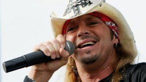 Bret Michaels logra acuerdo por accidente en los Tony