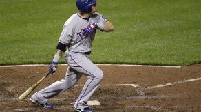 Hamilton pega 4 jonrones para Texas; Beltrán impulsa 6 carreras