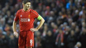 Steven Gerrard llega a los 500 partidos de Premier League con el Liverpool