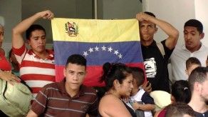 Desalojan a desertores de fuerza armada de Venezuela de refugio en Colombia