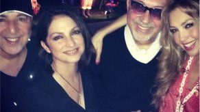 Estrellas latinas comparten fotos de celebración navideña en redes sociales