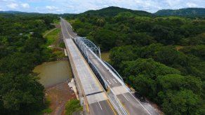 Proponen reutilizar el plástico en la construcción de las carreteras de asfalto en Panamá