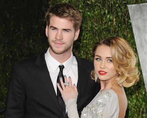 Se comprometen Miley Cyrus y Liam Hemsworth
