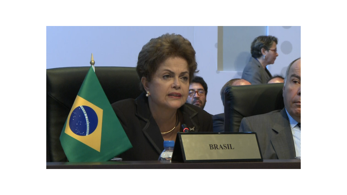 Rousseff: Rechazamos la adopción de sanciones contra Venezuela