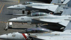 Cae caza de la Armada frente a Florida; hay dos muertos
