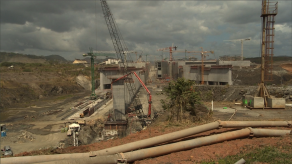 Diputados visitan obra de ampliación del Canal de Panamá