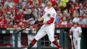 Votto sale de sequía con grand slam