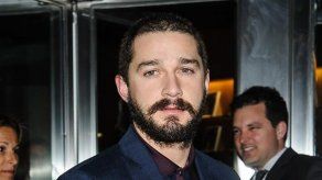 Shia LaBeouf es un hombre muy tradicional en la cama