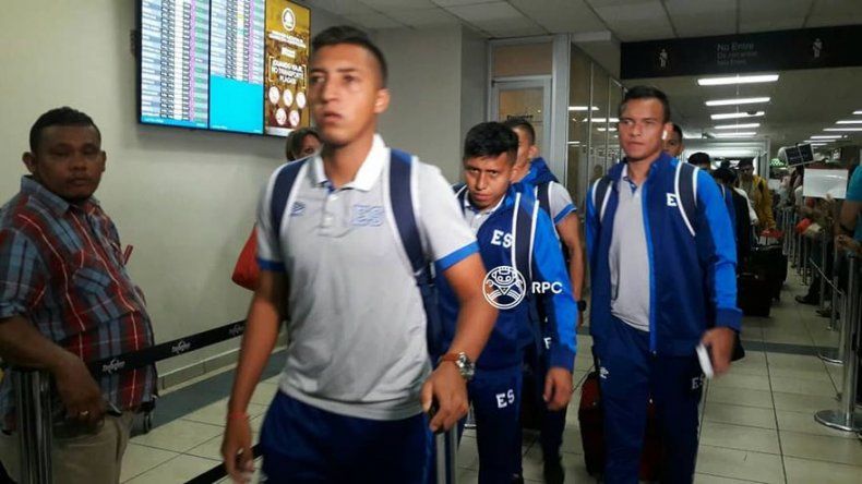 Selección de El Salvador llegó a Panamá en busca del triunfo