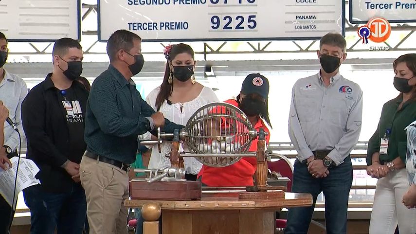 Recuerda que puedes seguir la lotería en vivo por Medcom Go y Telemetro EN DIRECTO.