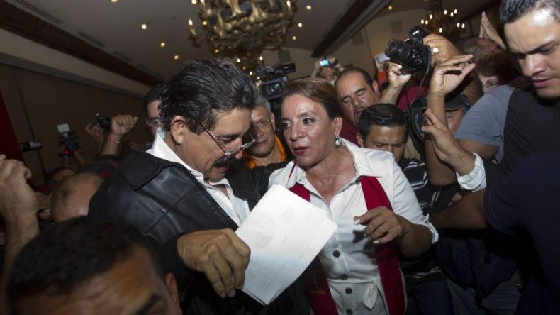 Zelaya: Proclamo que no aceptamos los resultados del Tribunal Supremo Electoral