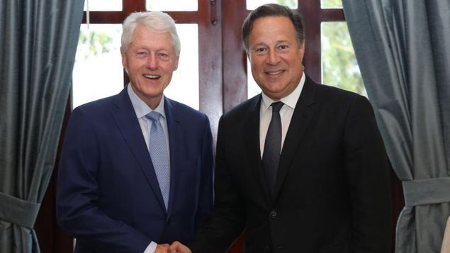 Varela se reunió con el expresidente de EEUU Bill Clinton en la Presidencia