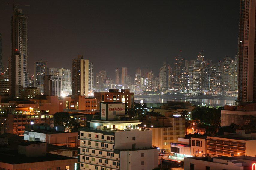 Ciudad de Panamá de noche