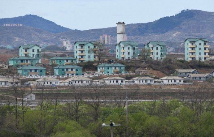 Pyongyang fustiga las críticas de EEUU sobre derechos humanos antes de la cumbre