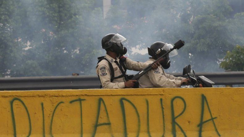 Suben a 20 los muertos en protestas en Venezuela