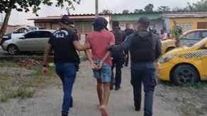 Policía Nacional aprehende a dos sospechosos de homicidio en Colón Policía Nacional aprehende a dos sospechosos de homicidio en Colón