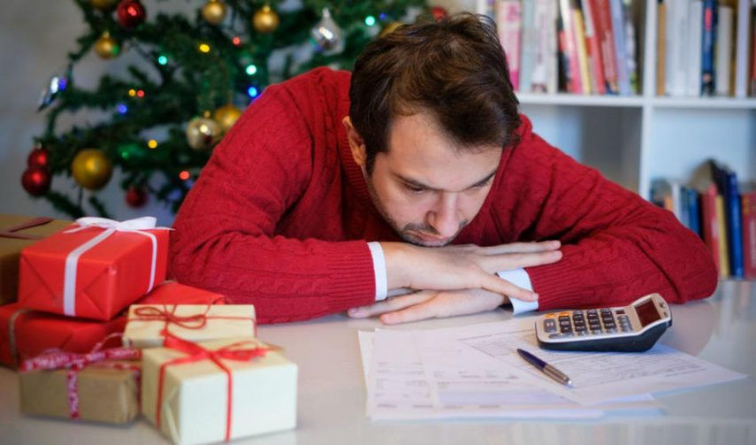 Personas presentan síntomas de depresión por fiestas de fin de año