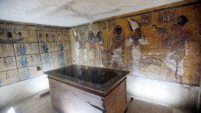 Buscan cámaras secretas en tumba de Tutankamón