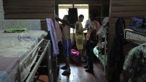 Aumenta incertidumbre de cubanos varados en Panamá