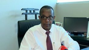 Leandro Ávila, defiende su cargo en la Contraloría