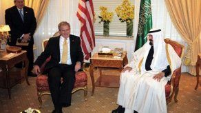 Bush aboga por libertad de elegir la fe