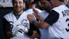 Quintanilla desempata en la 12ma; Rockies 4