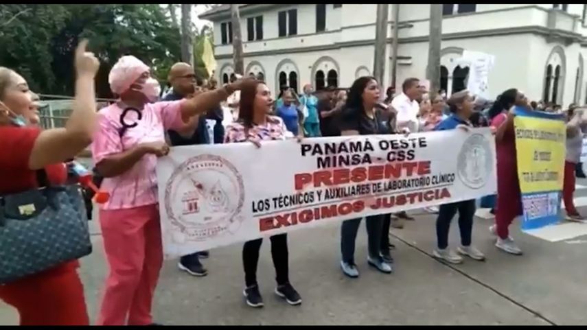 Técnicos de laboratorio en paro