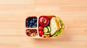 Inicio a clases 2025: MINSA comparte recomendaciones para una lonchera saludable