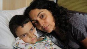 Buscan a niño con tumor cerebral al que sus padres sacaron de hospital