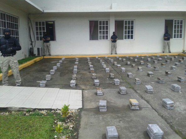 Incautan 350 kilos de cocaína en Panamá Ports