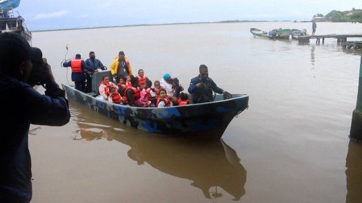 Bonnie toca tierra en el Caribe entre Nicaragua y Costa Rica, con lluvias