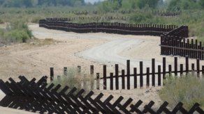 Trump se queja que presupuesto republicano no incluye muro