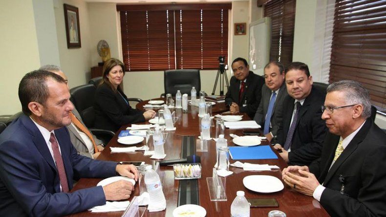 Humbert y Martiz sostuvieron reunión, coordinan acciones para agilizar procesos