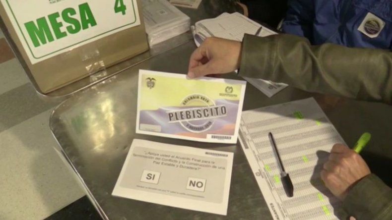 Plebiscito de paz colombiano se desarrolla con normalidad