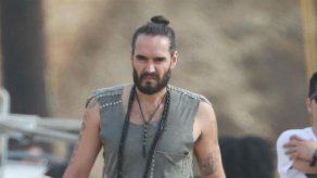 Russell Brand recuerda su último día consumiendo drogas para celebrar sus 16 años sobrio