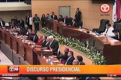 Panameño aquí está tu plata, presidente Martinelli en informe
