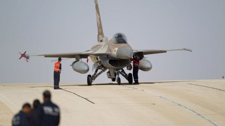 Israel derriba un dron israelí y ataca Siria