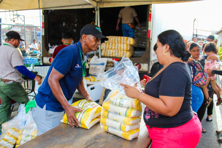 &nbsp;Agroferias del IMA.