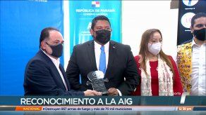 Administrador de la AIG recibe reconocimiento como panameño ejemplar Administrador de la AIG recibe reconocimiento como panameño ejemplar