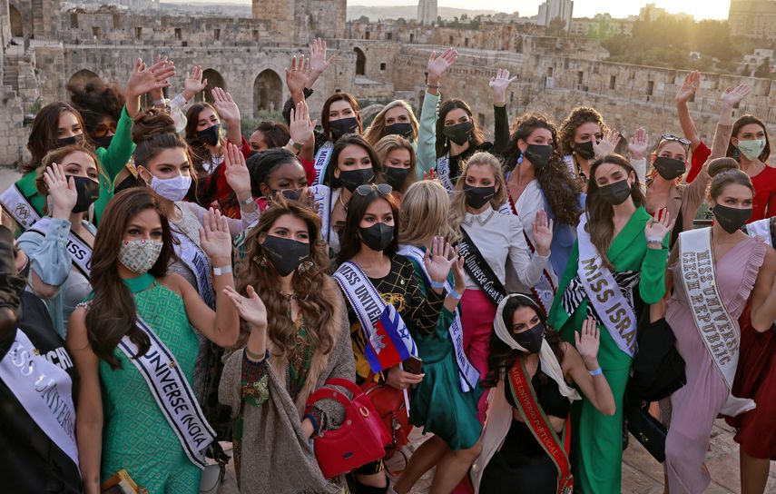 Una candidata a Miss Universo da positivo de covid-19 al llegar a Israel