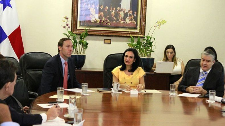 Comisión de Alto Nivel acoge estrategias del Comité de Expertos en materia fiscal