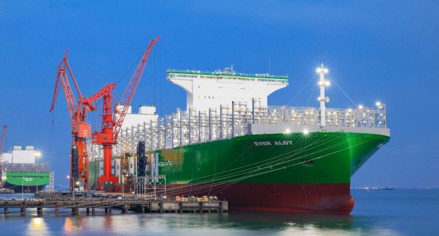 El portacontenedores Ever Alot.